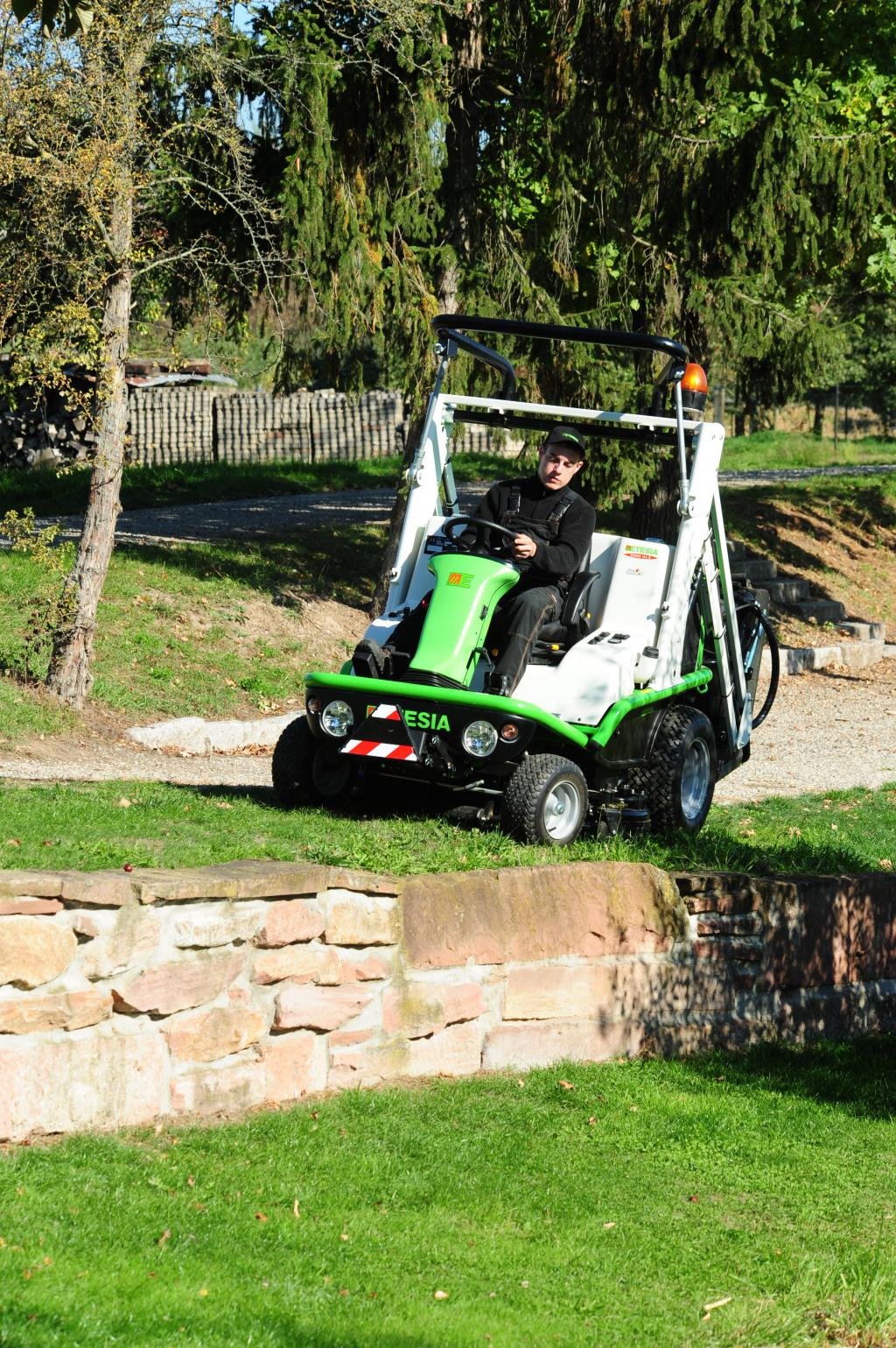 Aufsitzmäher Etesia HYDRO 124DN